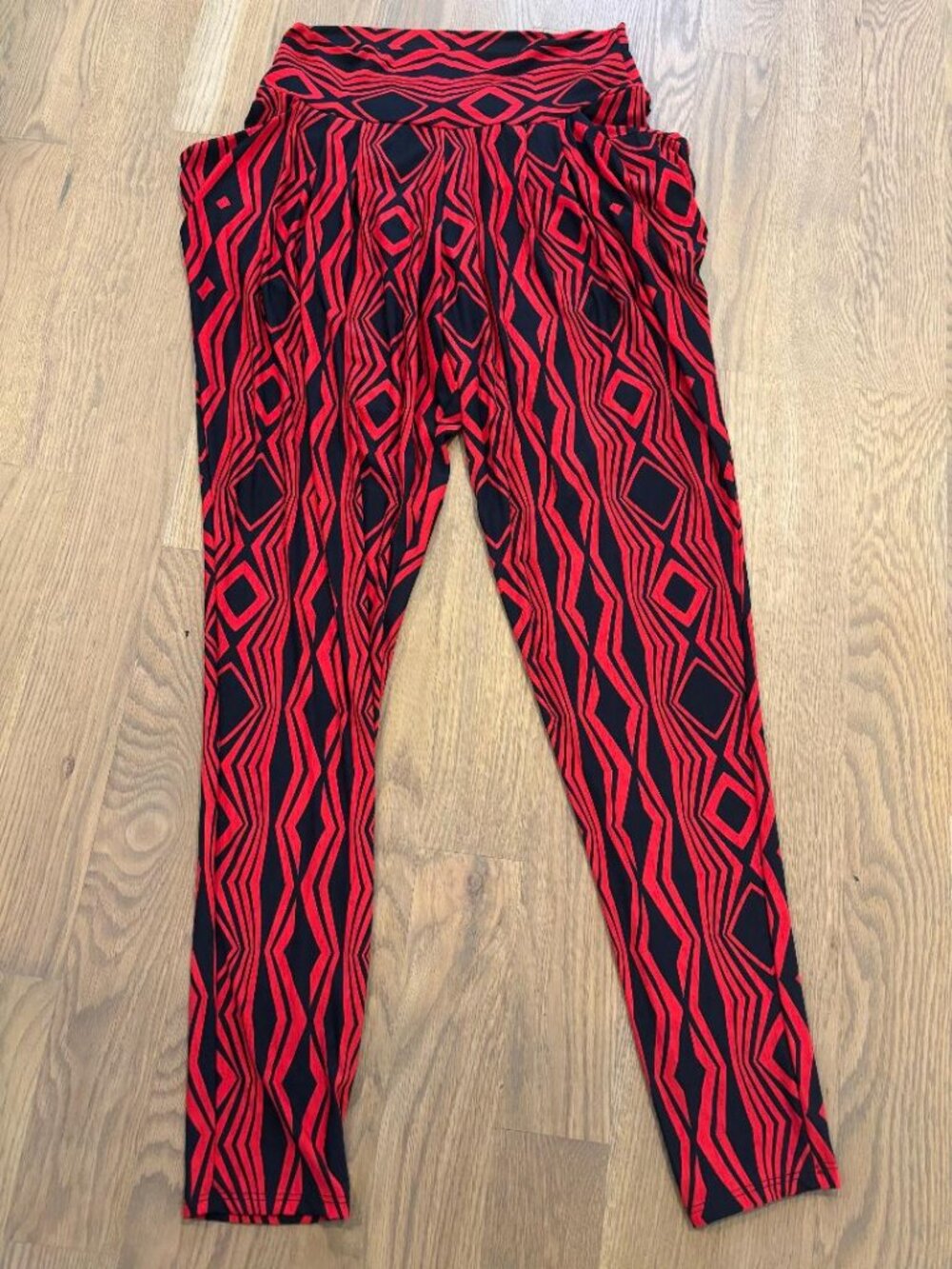 NWT Foreign Exchange Graphic Print Harem Pants